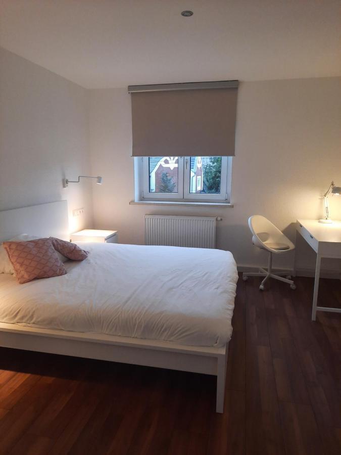 Precioso apartamento, aparcamiento gratis Augustusburg Exterior foto