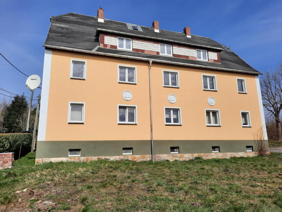 Precioso apartamento, aparcamiento gratis Augustusburg Exterior foto